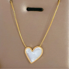 Load image into Gallery viewer, Modern Heart Necklace
