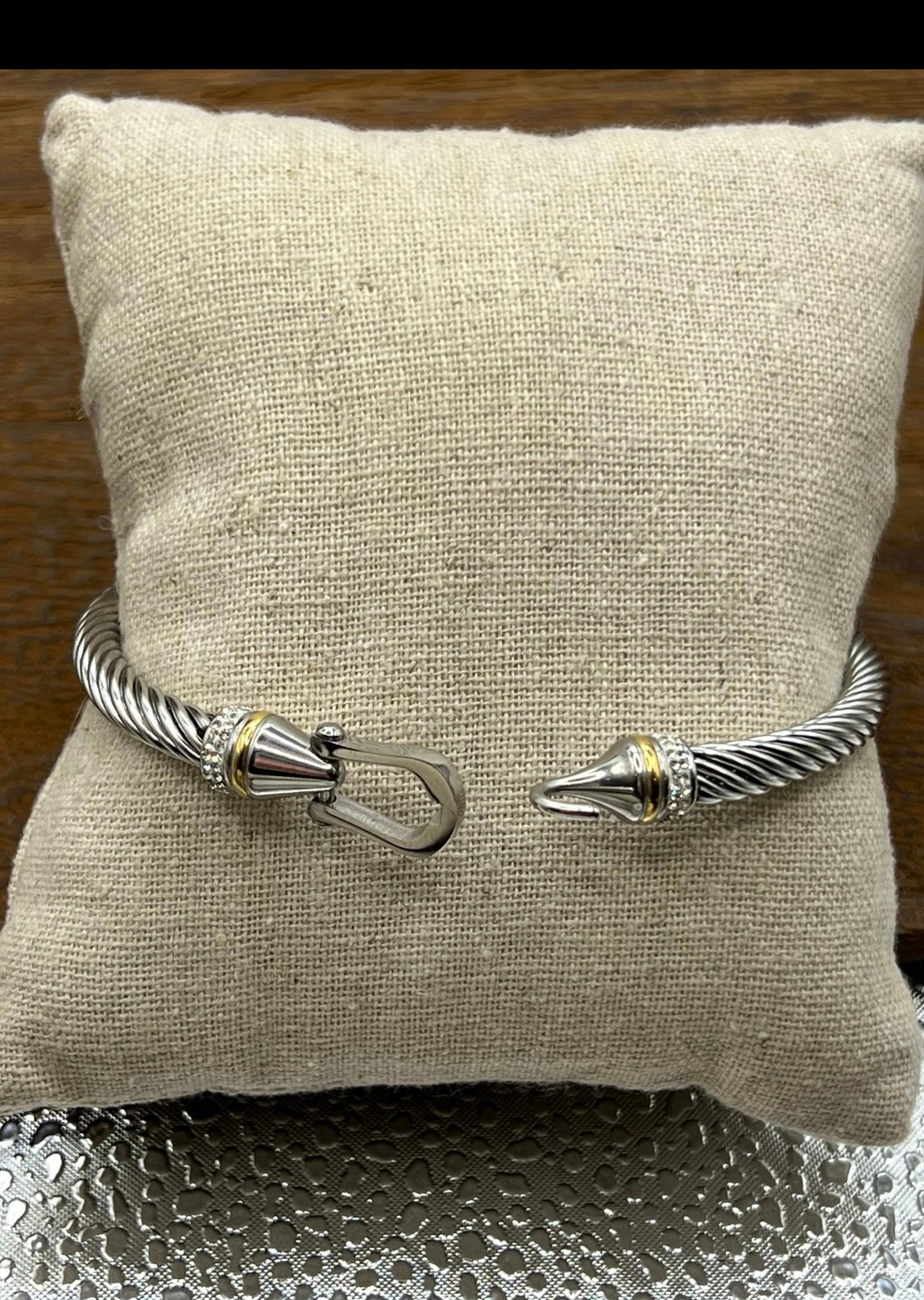 Lucky Horseshoe Cable Bracelet with Crystals
