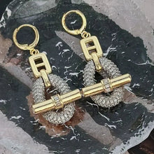 Load image into Gallery viewer, Elegant Crystal Drop Earrings
