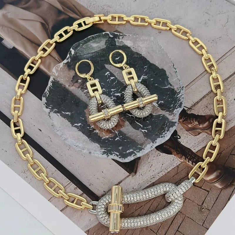 Elegant Crystal  Necklace