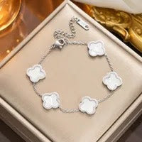 Clover Style Bracelet - Mother of Pearl