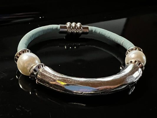 Sea Ranch Jewelry's Chunky Beaded Cork Bracelet - SkyBlue