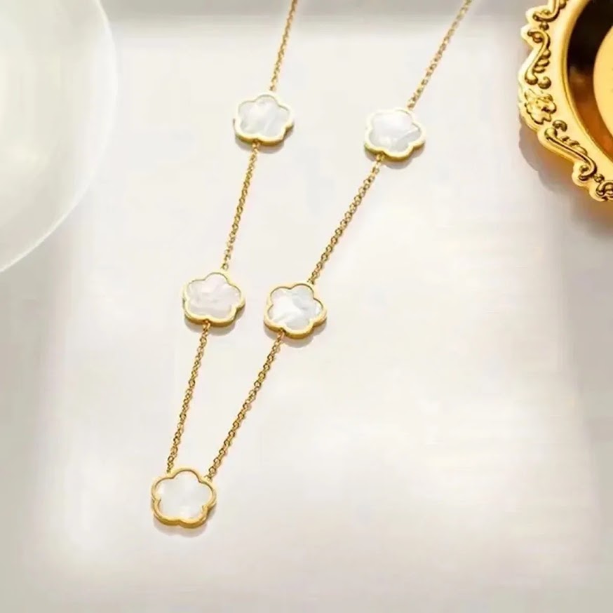 Star Flower Necklace with Mother of Pearl Inlay