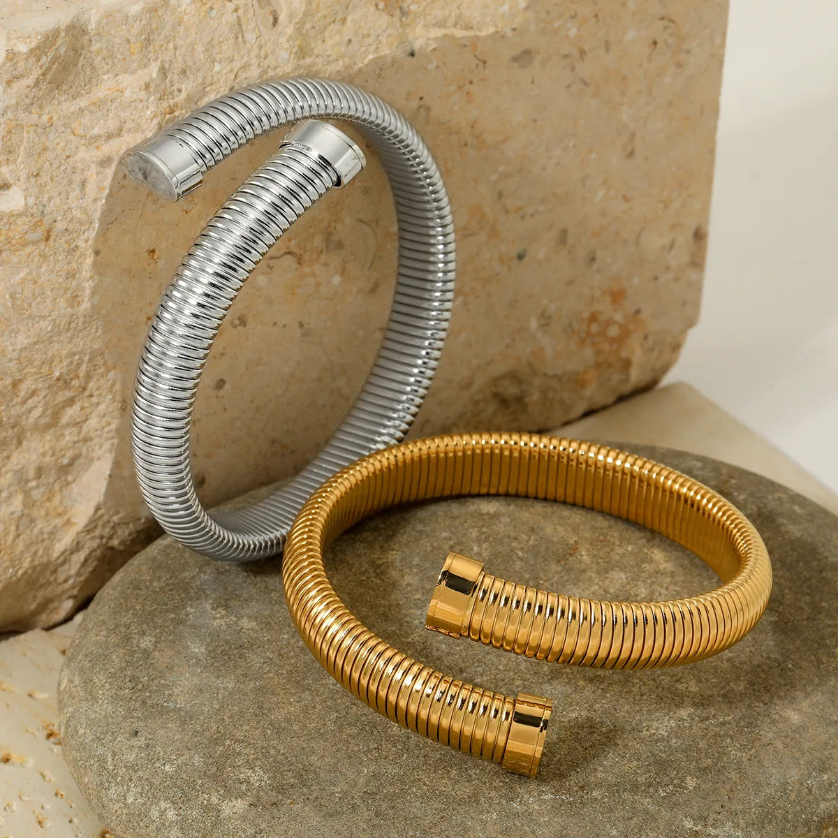 Stainless Steel Snake Style Bangle