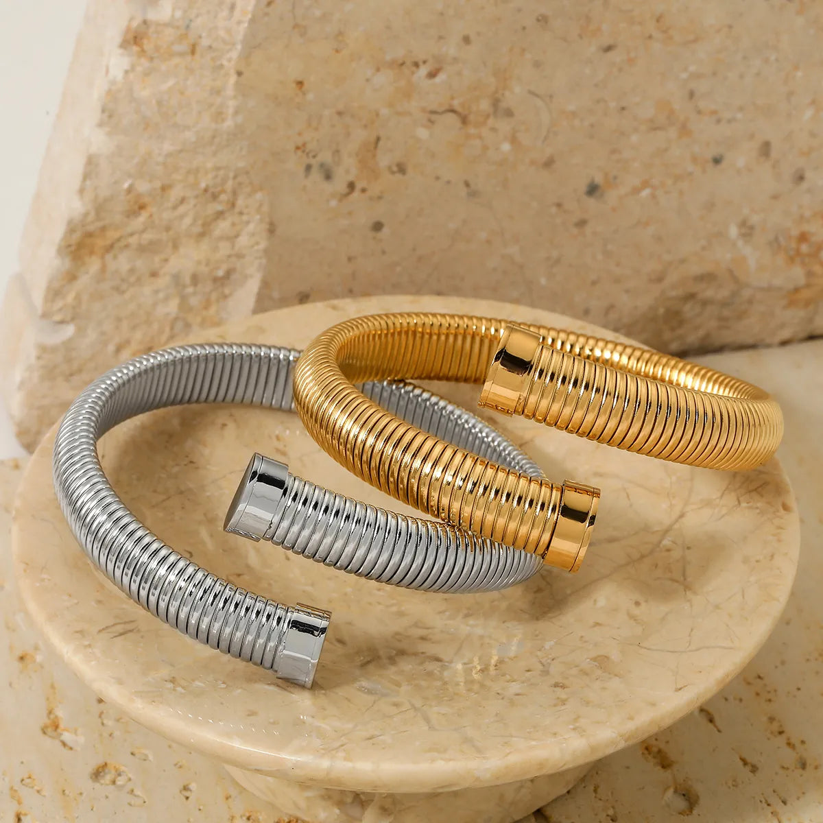 Stainless Steel Snake Style Bangle