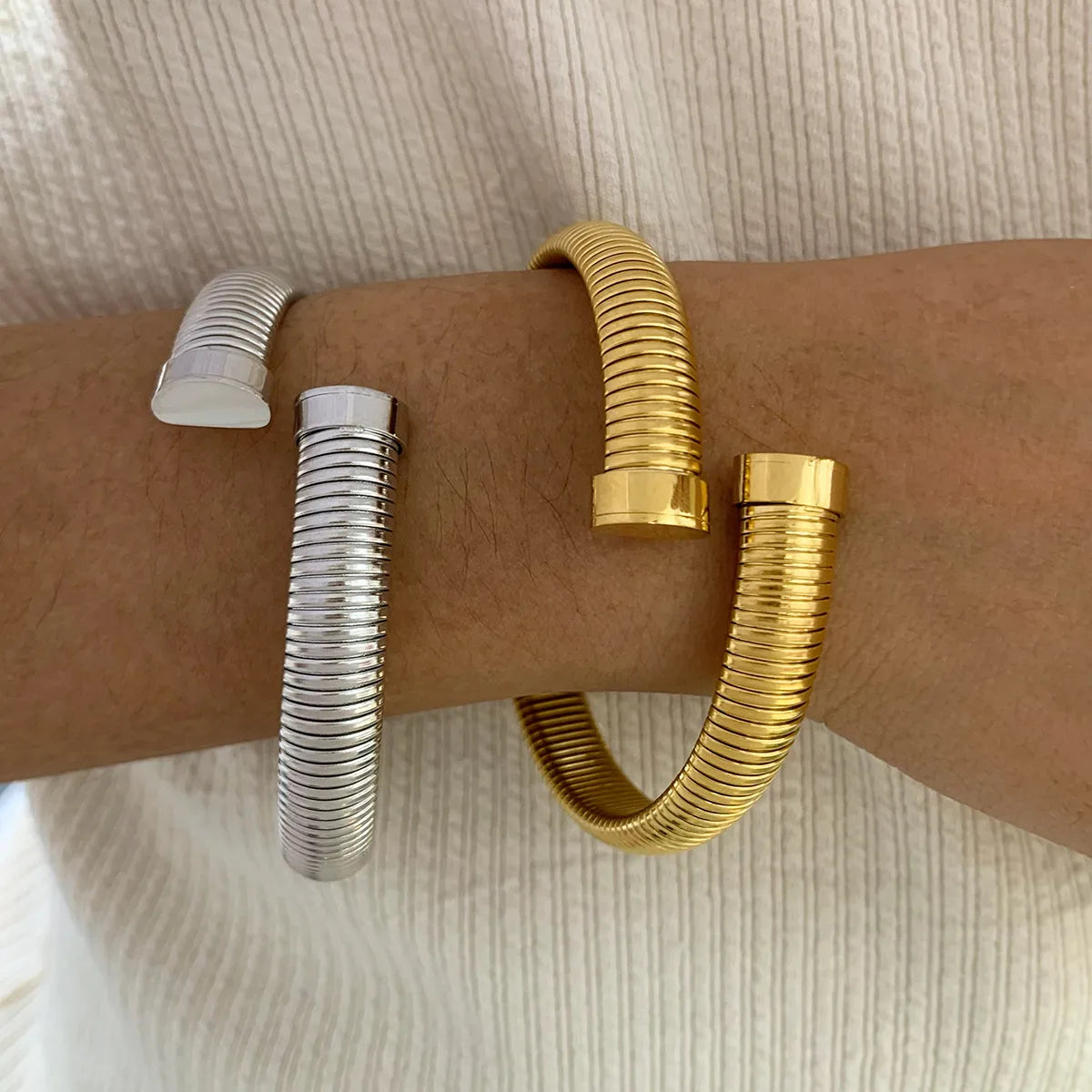 Stainless Steel Snake Style Bangle