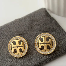 Load image into Gallery viewer, Circle T Stud Earrings
