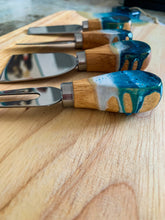 Load image into Gallery viewer, Ocean Theme Cheese Utensil Set by Nikita Fine Art
