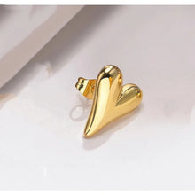 Load image into Gallery viewer, Stainless Steel Heart Studs
