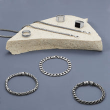 Load image into Gallery viewer, Rhodium Plated Oxidized Wheat Pattern Ring
