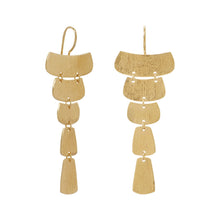 Load image into Gallery viewer, 14 Karat Gold Plated Textured Cascading Plate Earrings
