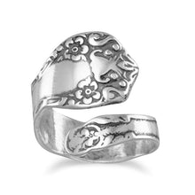 Load image into Gallery viewer, Oxidized Floral Spoon Ring
