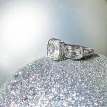 Load image into Gallery viewer, Rhodium Plated CZ Split Design Ring
